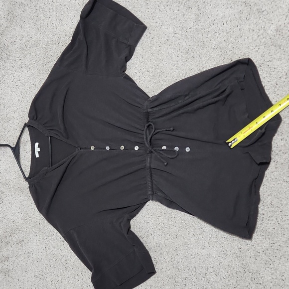 Z SUPPLY Zephyr Jersey Tie Front Button Romper in Vintage Black Size Small - Picture 10 of 10